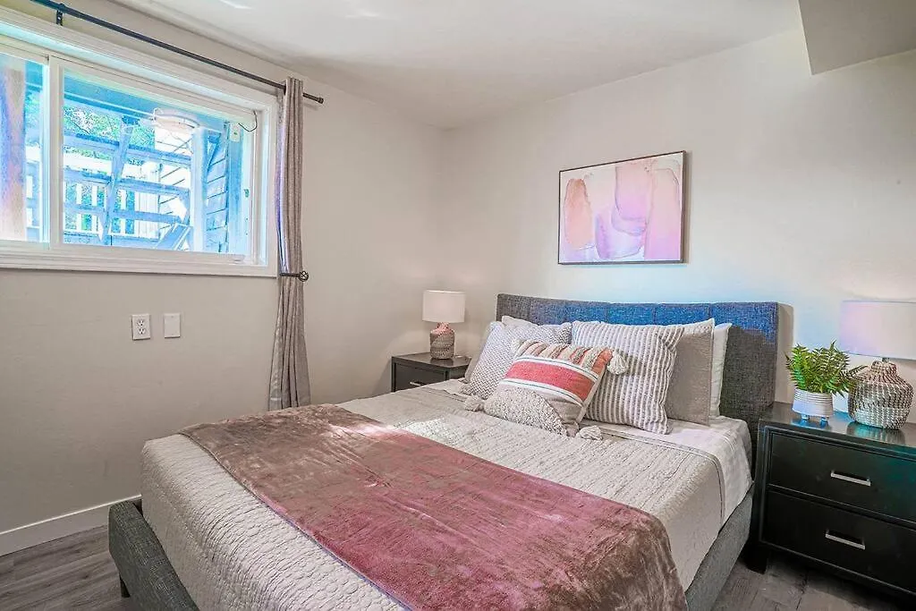 Holiday home Spacious 4Br Home - 5 Min To Seatac Airport
